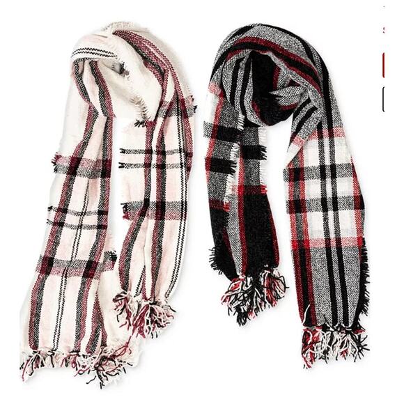 Soft Chenille Scarf Red Black Holiday Tartan Plaid Fringe Wrap - Picture 2 of 9